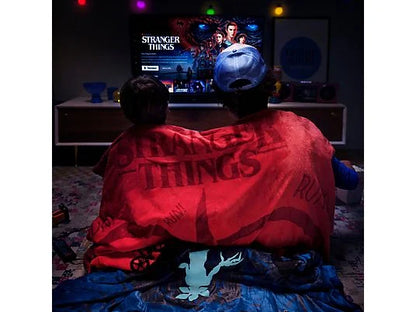 Termocoperta elettrica riscaldante Stranger Things – Imetec CaldoPlaid

L’esclusivo CaldoPlaid Stranger Things by Imetec è la termocoperta perfetta per chi ama comfort, tecnologia e la serie cult di Hawkins.