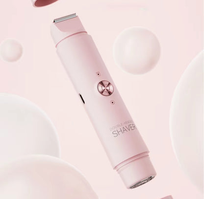 depilazione delicata e indolore con il nostro kit epilatore elettrico 2 in 1. Progettato specificamente per le donne, questo dispositivo ricaricabile combina precisione, comfort e sicurezza per una pelle perfettamente liscia su tutto il corpo.