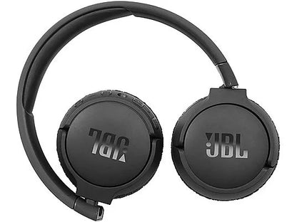 Dettaglio padiglioni pieghevoli delle JBL Tune 660NC
