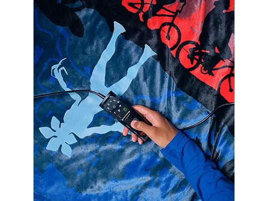 Termocoperta elettrica riscaldante Stranger Things – Imetec CaldoPlaid

L’esclusivo CaldoPlaid Stranger Things by Imetec è la termocoperta perfetta per chi ama comfort, tecnologia e la serie cult di Hawkins.